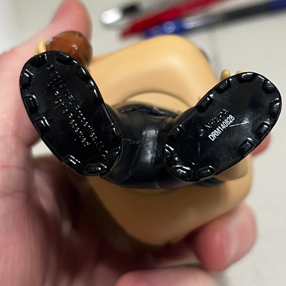 Funko vaulted #11 all black with helmet Drew Brees - Picture 8 of 8